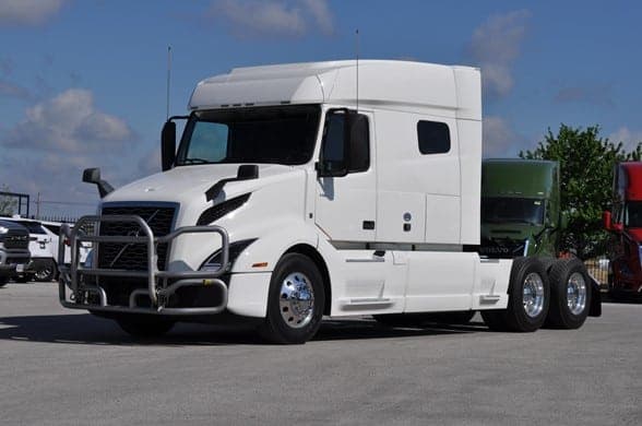 2022 VOLVO VNL64T740 UMH1092 photo