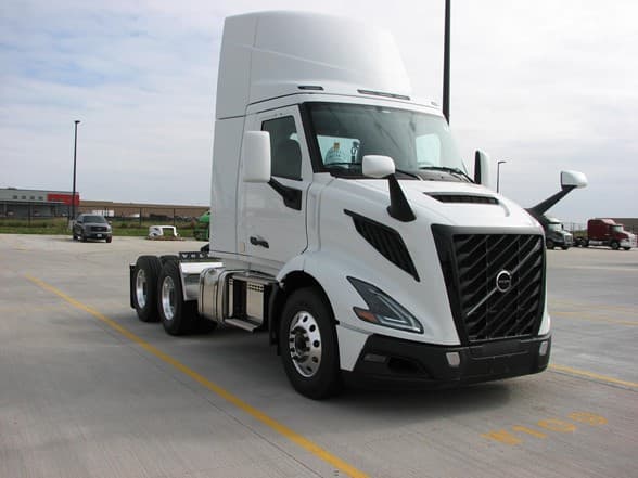 Photo of 2027 VOLVO VNR64T300 VMH1556