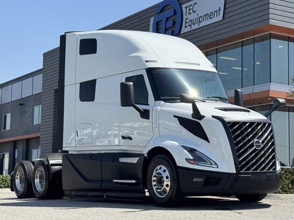 2026 VOLVO VNL64T860 VC9704 photo